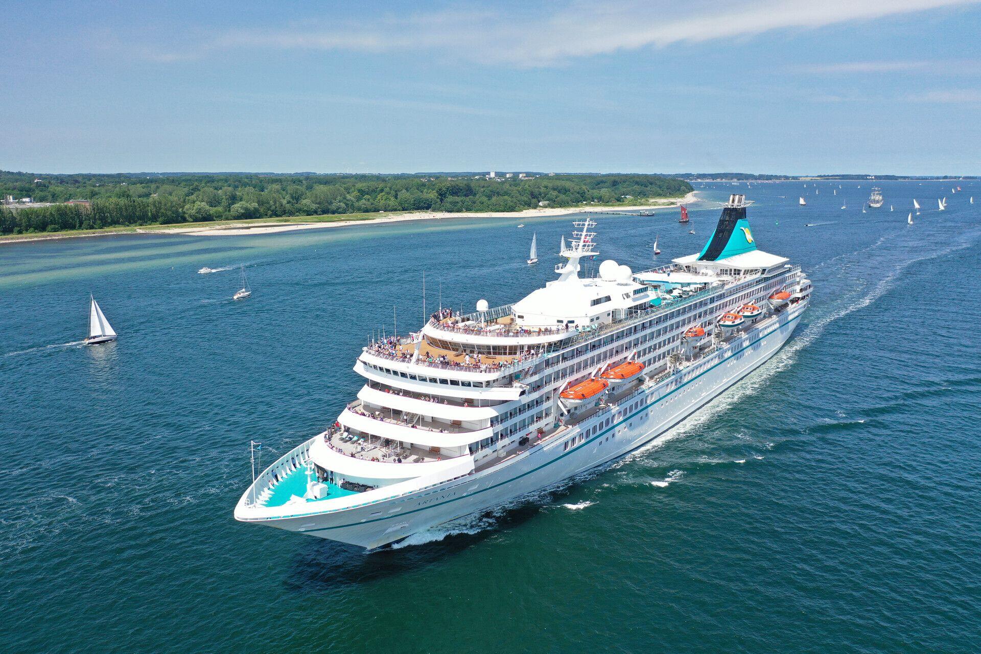 Vom Mittelmeer zum Weserstrand mit der MS ARTANIA