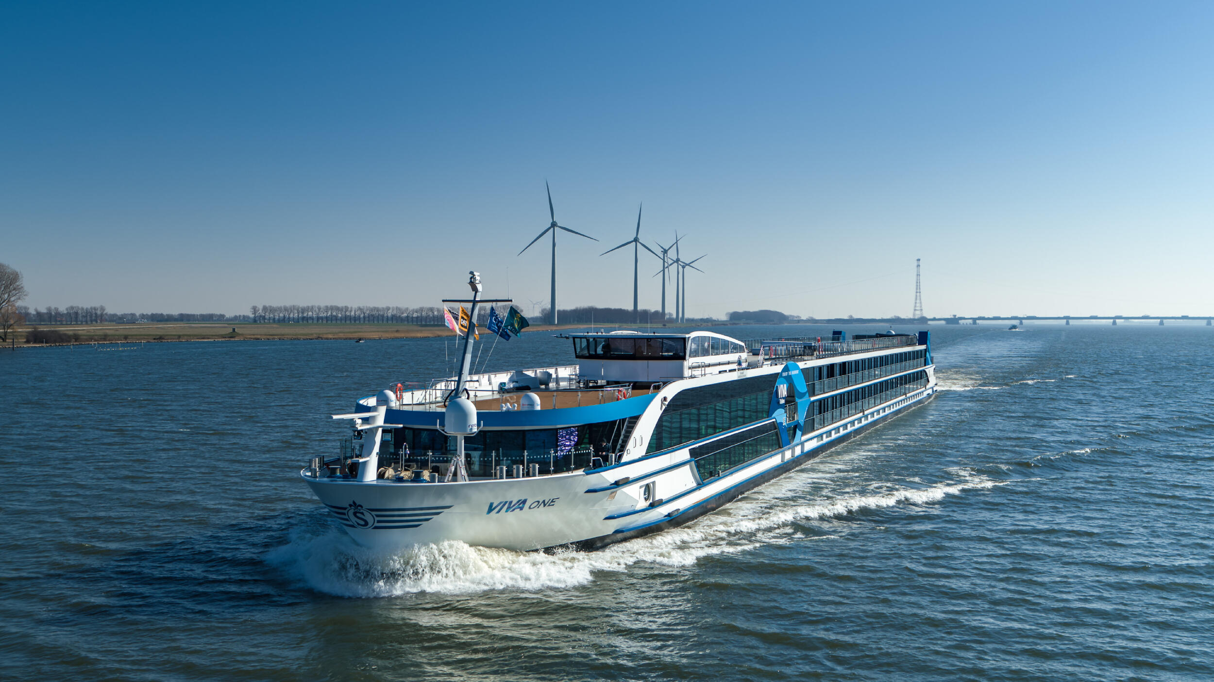 Rhein Kurs Düsseldorf mit der MS VIVA ONE