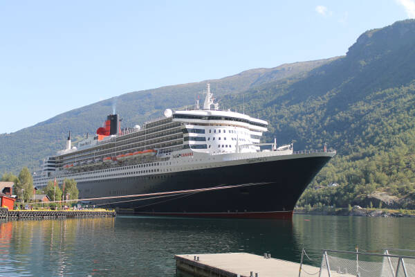 Norwegische Fjorde mit der Queen Mary 2